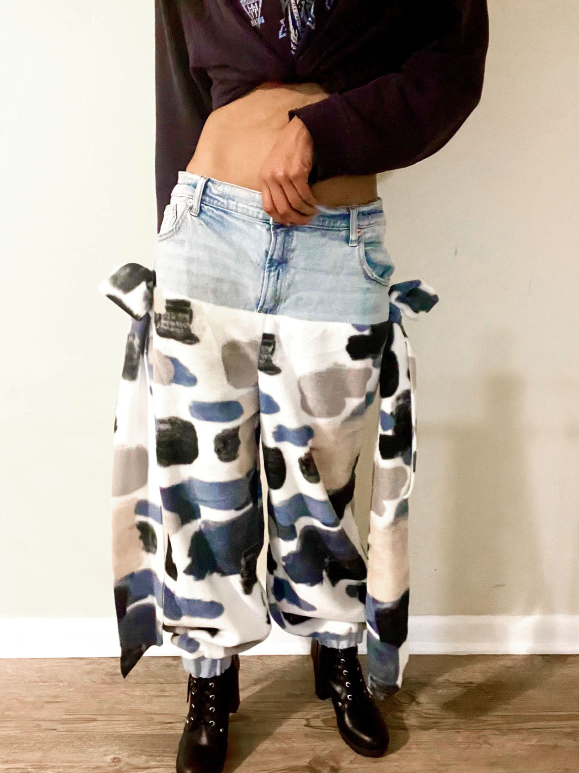 Printed jogger pants with side straps