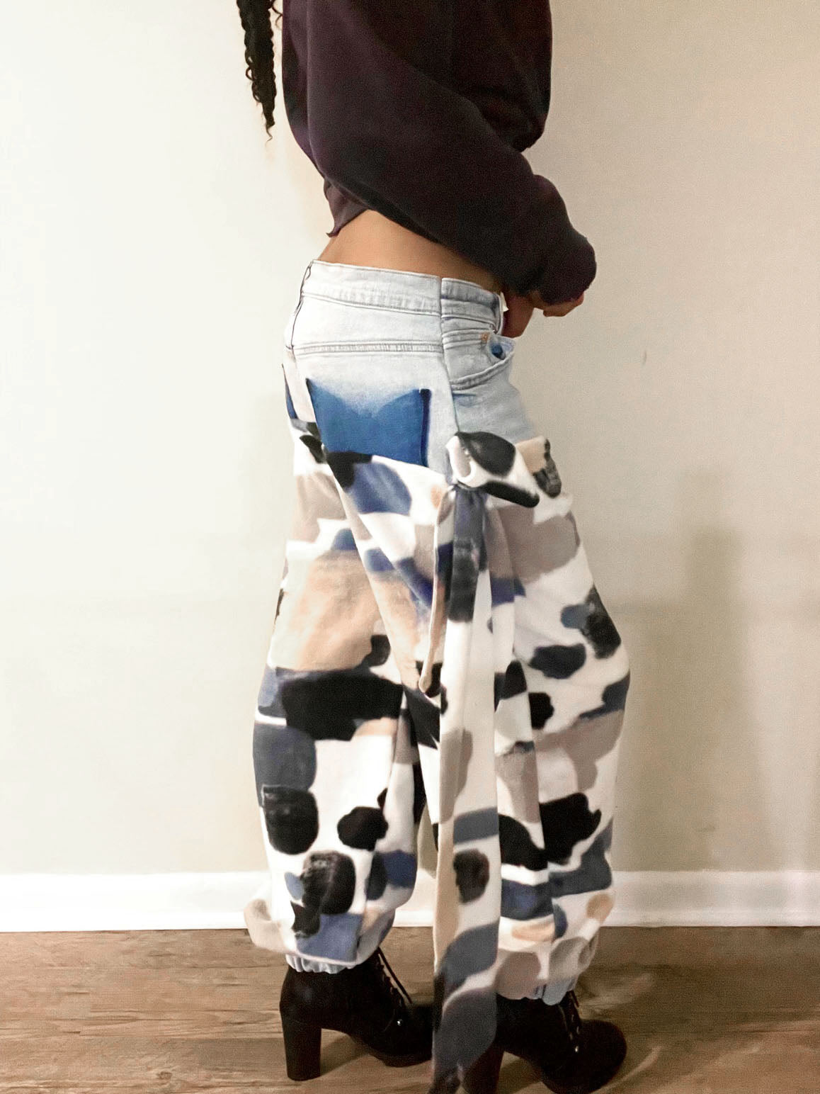 Printed jogger pants with side straps