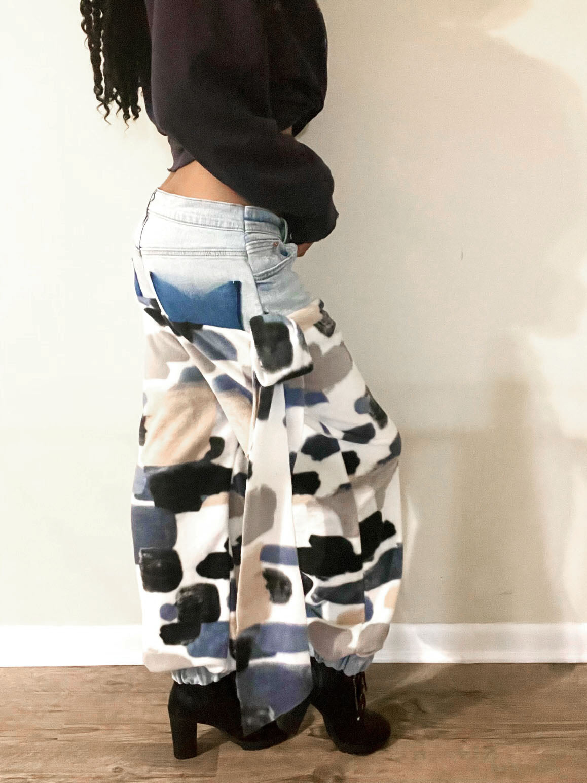 Printed jogger pants with side straps