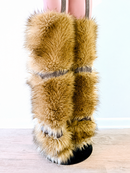 Eden Fur Legwear Set – Tiered Faux Fur with Leather Suspenders