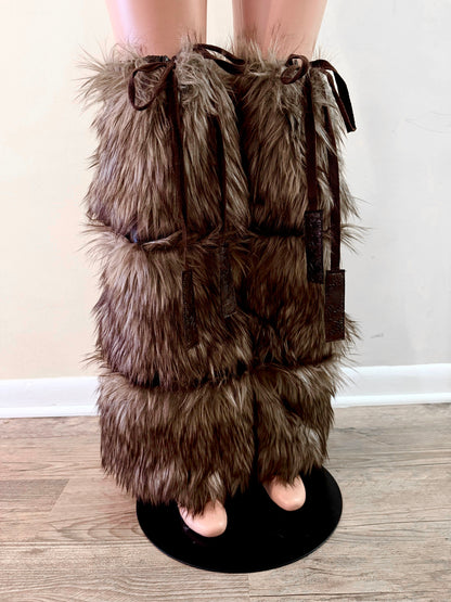 KIRA Faux Fur Leg Warmers – Statement Festival & Streetwear Legwear for Women