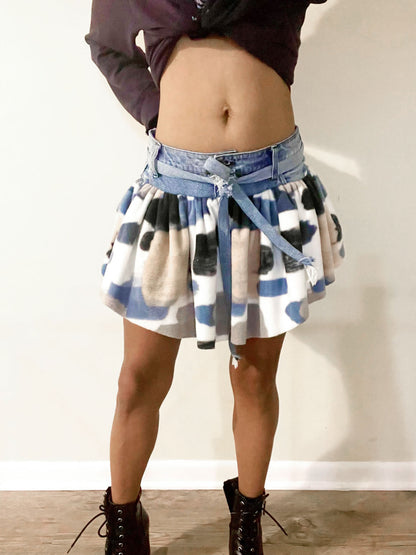 Asymmetrical printed skirt with pocket belt